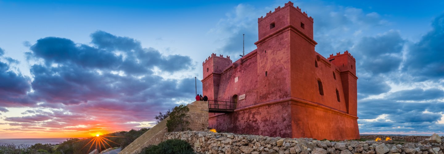 Blind festspil Blaze Torri l-Ahmar (Red Tower) - Malta Tourist attraction | Malta travel guide |  MaltaPass